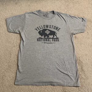 Columbia Yellowstone National Park Graphic T-Shirt – Heather Gray Men's Medium